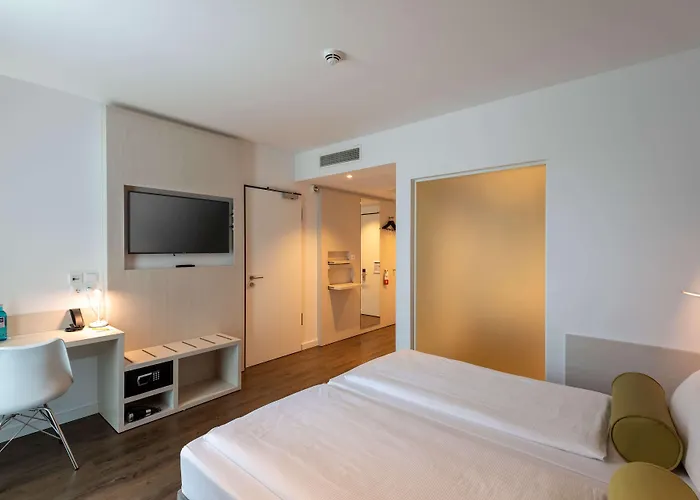 Super 8 By Wyndham Dresden